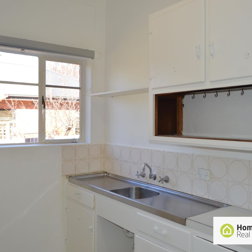 87 Stuart Street, Narrabundah ACT 2604 - House For Rent | Domain - Photo 1