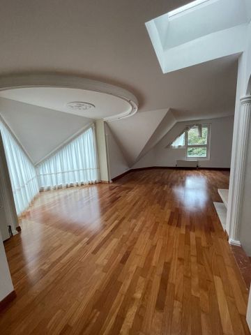 Beau duplex avec balcon offrant une vue sur le Léman et le Mont-Blanc. - Foto 2