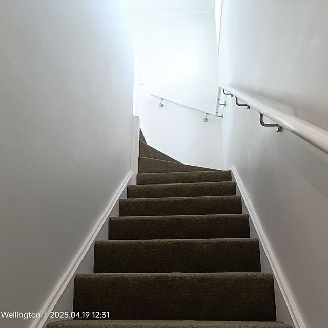 ** Modern 3 Bedrooms two storey with Garage ** - Photo 1