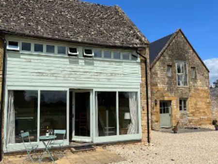 2 Upper Fields Farm, Moreton in Marsh, GL56 9AB, Moreton-In-Marsh - Photo 3