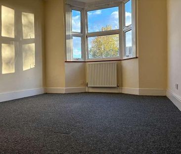 Blenheim Gardens, London, NW2 - Photo 5