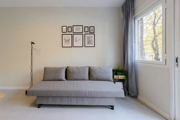 Calle de Embajadores, Madrid, Community of Madrid 28045 - Photo 1