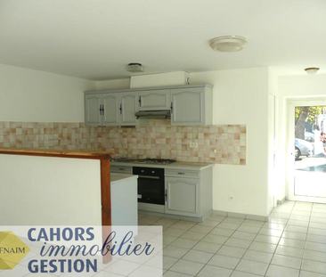 Location Appartement 4 pièces 72m² SAUZET 46140 - Photo 4