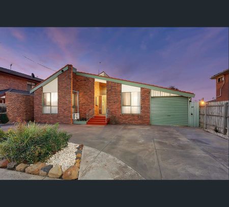 220 Windrock Avenue, Craigieburn, Vic 3064 - Photo 2