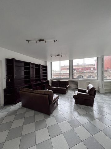 Appartement 7 pièces à Valenciennes - Photo 2