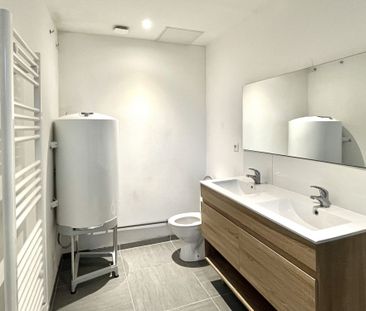 Location Appartement 2 pièces 61m² ROUBAIX 59100 - Photo 5