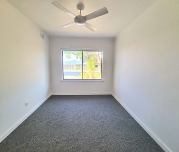 Refurbished Cosy Home - Photo 4