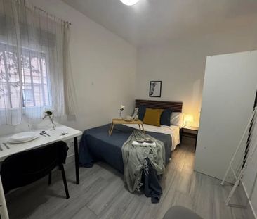 Calle Alhelí, Getafe, Community of Madrid 28903 - Photo 2