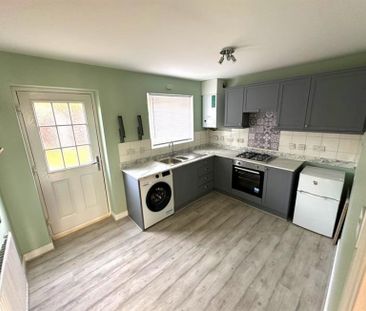 2 Bedroom End Terrace To Let - Photo 3