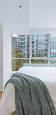 Chic One Bedroom in Downtown Vancouver- Coal Harbour - Photo 1