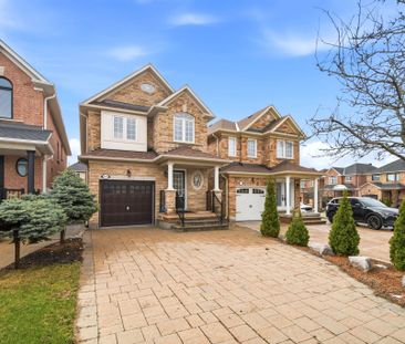 For Lease - 212 Venice Gate Drive, Vaughan, Ontario - Photo 3
