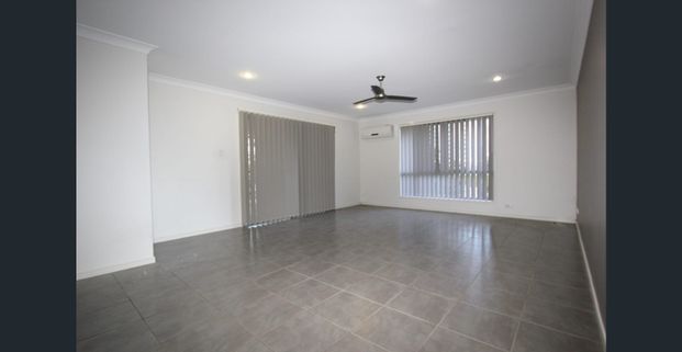 Family Friendly Home In 'Lily Rise Estate' Coomera - Photo 1