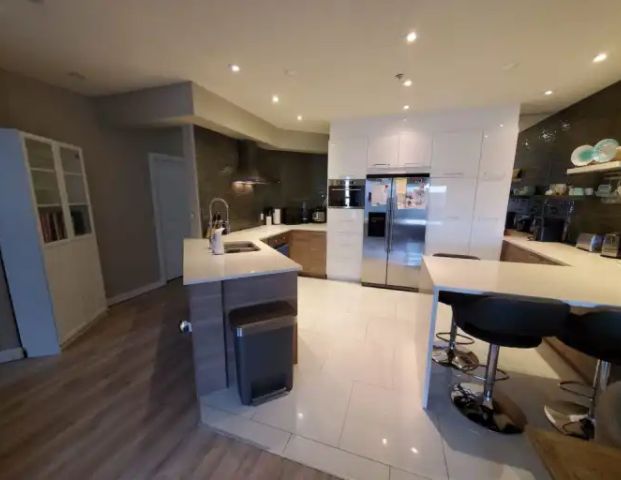 2 bedroom 2 bathroom - 17ave / Downtown - LOCATION | 310 - 1800 14a St SW, Calgary - Photo 1