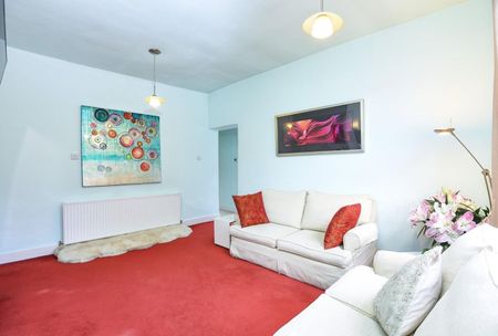 2 Bed Flat, Moss Hall Crescent, N12 - Photo 3
