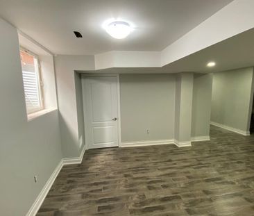 For Lease - 90 Peace Valley Crescent, Brampton, Ontario - Photo 5