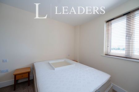 2 bedroom apartment to rent The Roundhouse, Gunwharf Quays Portsmouth, Hampshire, PO1 - Photo 5