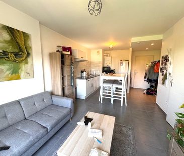 Location Appartement 2 pièces 40m² BOURG LES VALENCE 26500 - Photo 3