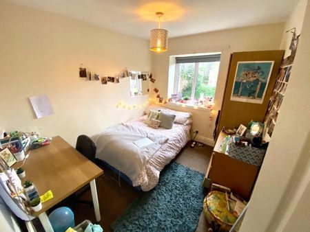 4 bedroom terraced house to rent - Photo 5