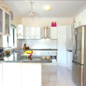 Thornleigh - Photo 2