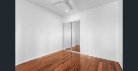 Discover the perfect blend of comfort and convenience in this ultra-affordable rental located in the heart of New Farm. - Photo 2