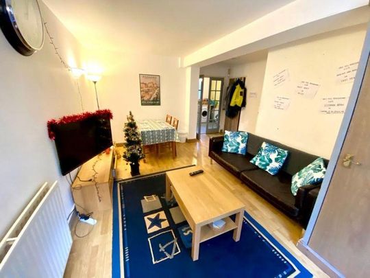 6 bedroom house share to rent - Photo 1