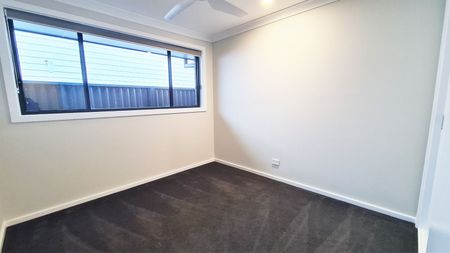 Home For Rent - Photo 4