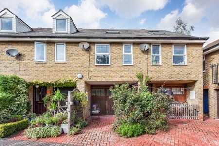 2 Bed Terraced House, Elmgreen Close, E15 - Photo 4