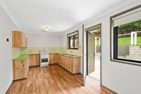 Family Home in Quiet Street - Photo 3