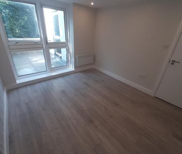 Studio Flat, Minster Rd, NW2 - Photo 6