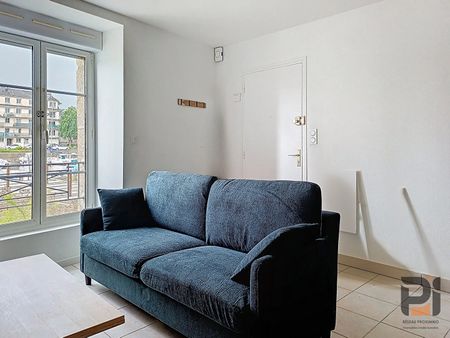 À LOUER - APPARTEMENT MEUBLÉ T2 AVEC VUE PORT - REDON - Photo 2