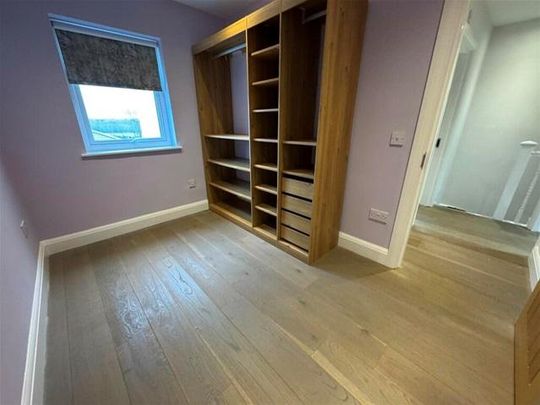 4 bedroom property to rent - Photo 1