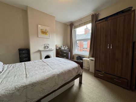 3 bedroom terraced house to rent - Photo 5