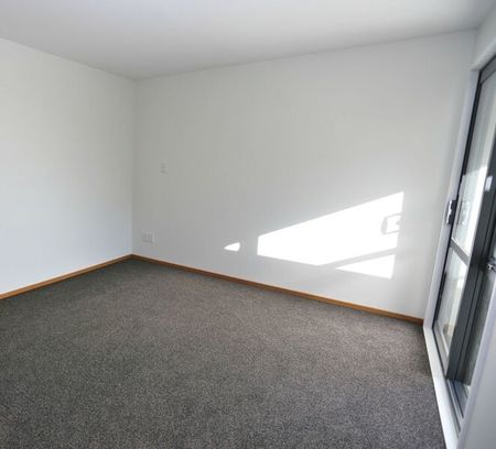 Great location, modern townhouse 3 bedrooms - Photo 2