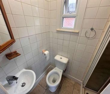 Eastcote Lane, Harrow, HA2 - Photo 5