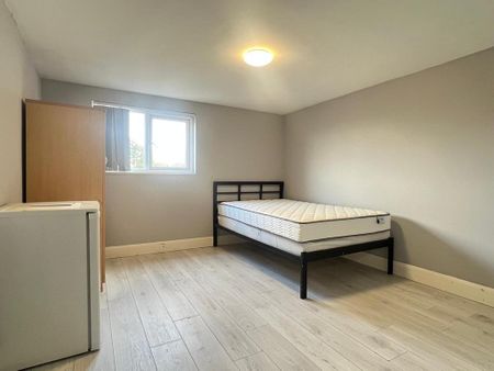 1 bedroom house of multiple occupation to rent - Photo 2