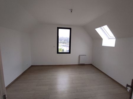Location maison 5 pièces, 130.00m², Octeville-sur-Mer - Photo 2