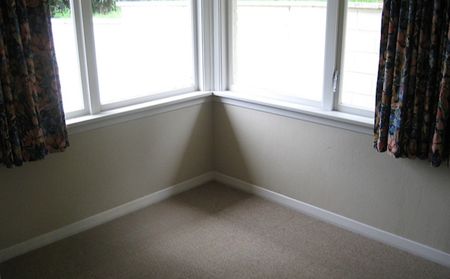 Tidy Three Bedroom - Photo 4