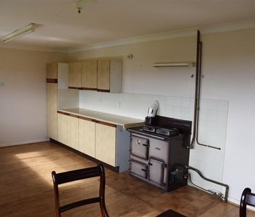 2 bedroom detached bungalow to rent - Photo 4