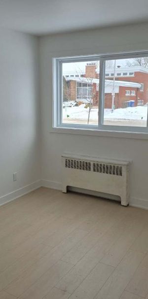 All new renoveted 4 1/2 for May or june - Photo 1