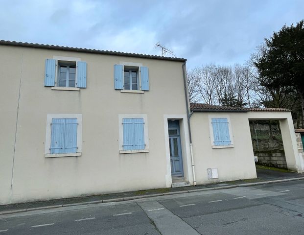 Location maison 4 pièces, 86.00m², Fontenay-le-Comte - Photo 1