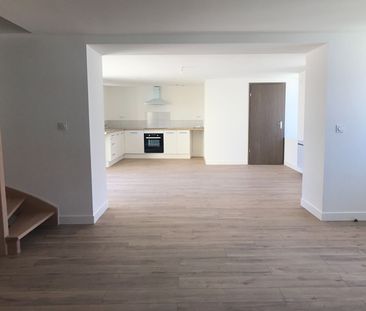 Location Maison 5 pièces 129m² - Photo 1