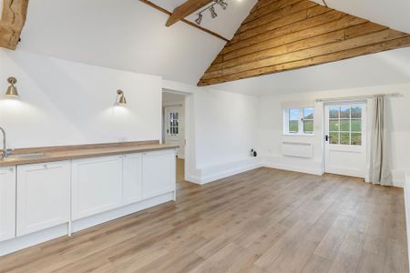 1 bedroom semi-detached house to rent - Photo 3