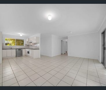 Lowset home in The Hills - Photo 5