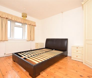 71, Green Hill Drive, Leeds, LS13 4JZ - Photo 4