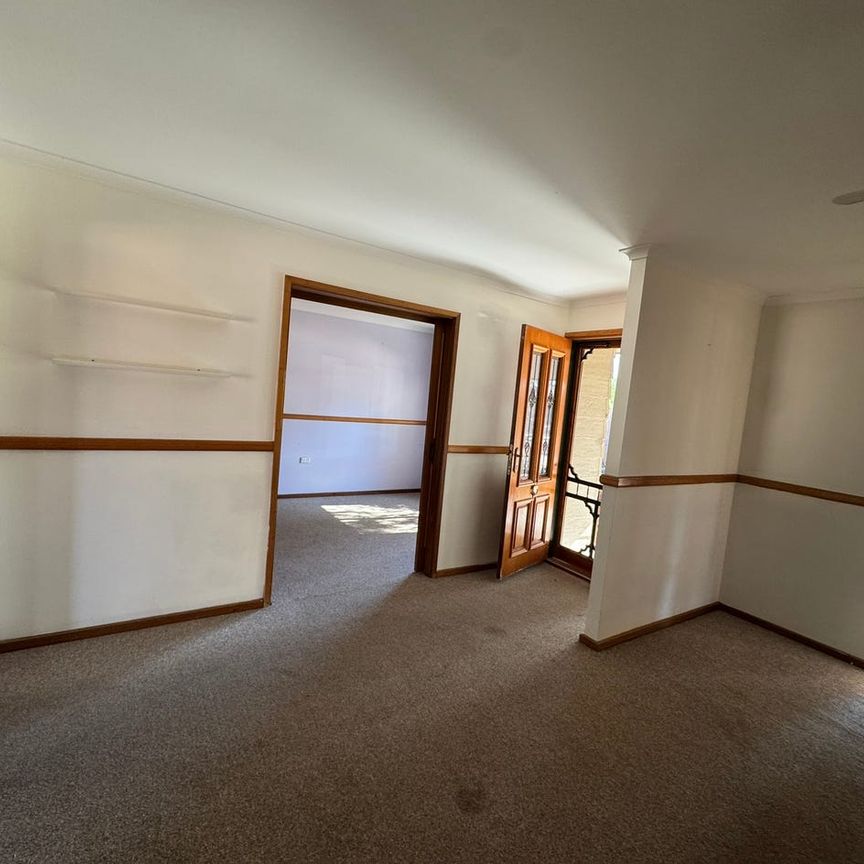 4 Bedroom family home - Photo 1