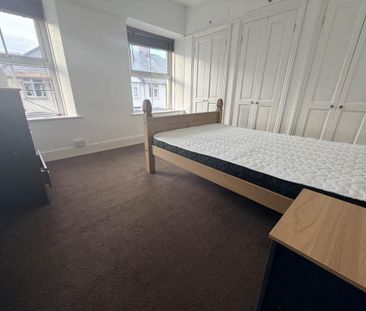 7 bedroom house of multiple occupation to rent - Photo 5