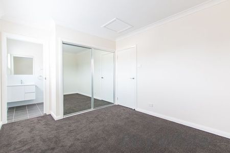 Modern, Contemporary, Low Maintenance - Photo 3