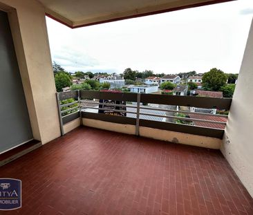 Location Appartement 2 pièces 44m² MONT DE MARSAN 40000 - Photo 4