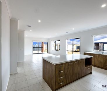 A Wonderful Family Home Awaits You in Strathtulloh! - Photo 5