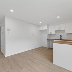 Magnifique Logement 5 1/2 Fraîchement Ré - Photo 2